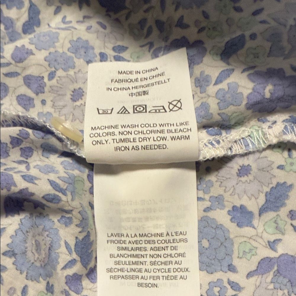 J. Crew made with  Liberty Fabric Blue Floral Women's Button Down Shirt T8 - Picture 9 of 14